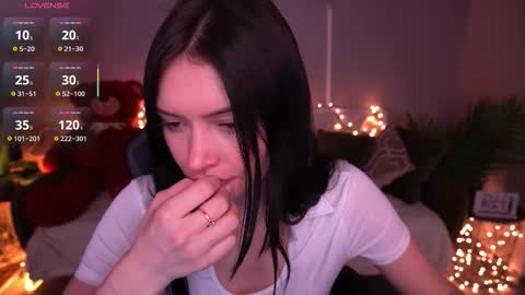 Snapshot of milanamusee chatting on February 28, 2026, 2:18 pm Milana online show from February 28, 2026, 2:18 pm