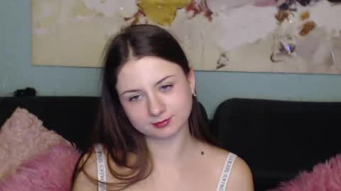 milanaroz online show from February 15, 2025, 5:17 pm