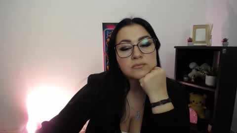 milania_milaa online show from September 24, 2025, 9:12 am