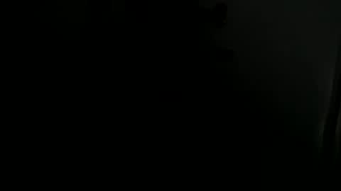 milania_milaa online show from October 31, 2025, 9:43 am