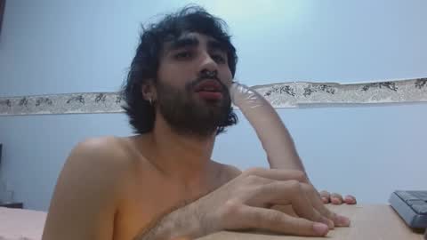 milanzaire online show from January 5, 2025, 3:43 am