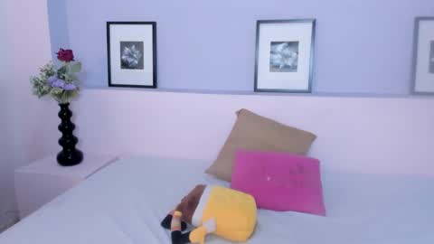 Snapshot of milarose4 chatting on January 2, 2025, 5:39 pm Mila Rose online show from January 2, 2025, 5:39 pm