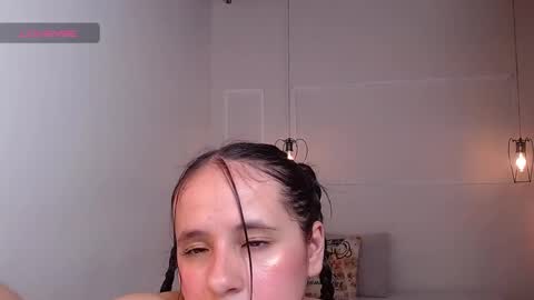 Snapshot of milarose4 chatting on February 23, 2025, 5:39 pm Mila Rose online show from February 23, 2025, 5:39 pm