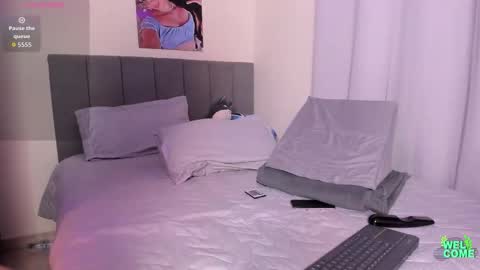 milas mith  online show from February 12, 2026, 3:45 am