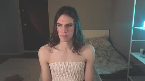 Mila online show from January 12, 2026, 12:54 pm