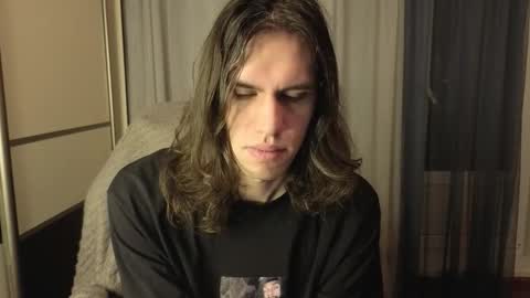 Snapshot of milaslovv chatting on February 9, 2026, 4:22 pm Mila online show from February 9, 2026, 4:22 pm