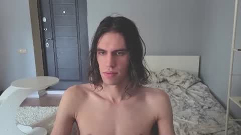 Snapshot of milaslovv chatting on June 16, 2026, 7:44 am Mila online show from June 16, 2026, 7:44 am