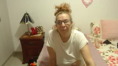 milchanell online show from September 10, 2025, 6:46 am