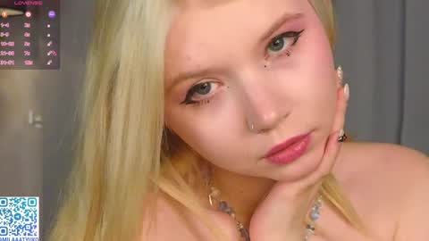 Mila online show from January 19, 2025, 4:22 am