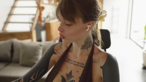 M  Telegram mamagotachannel online show from February 14, 2025, 3:22 am