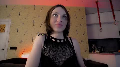 Milena Hardy online show from January 3, 2025, 7:49 am