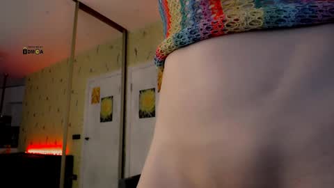 Milena Hardy online show from January 22, 2025, 6:52 am