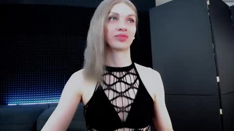 Milena Hardy online show from September 20, 2025, 4:13 am