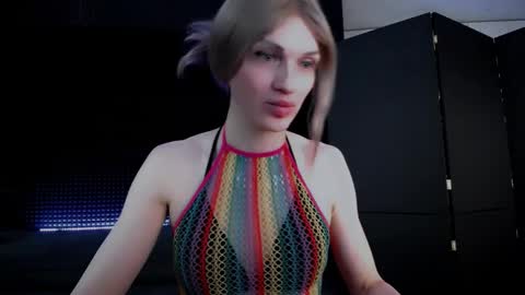 Milena Hardy online show from October 25, 2025, 5:26 am