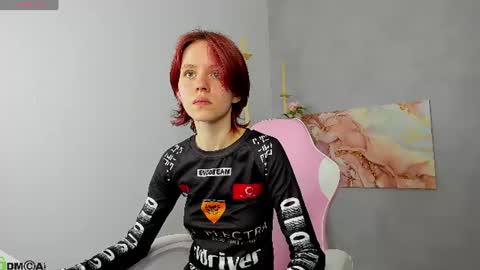 Milena online show from June 27, 2026, 1:21 am