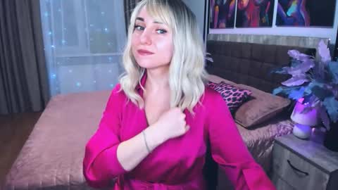 MilenaDaisy online show from February 21, 2026, 3:02 pm