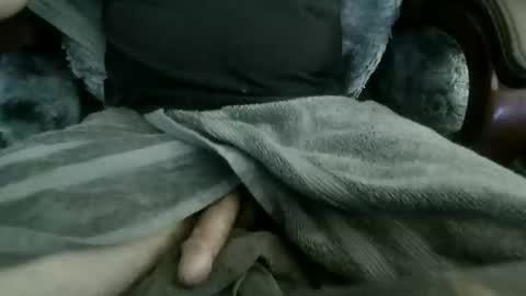 Snapshot of miles_mayhem_667 chatting on May 31, 2026, 12:12 pm miles_mayhem_667 online show from May 31, 2026, 12:12 pm