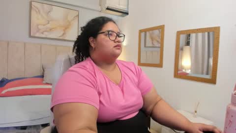 Snapshot of miley_colins0 chatting on October 30, 2025, 11:05 pm Miley online show from October 30, 2025, 11:05 pm