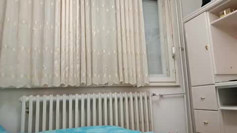 milf44milf online show from February 15, 2026, 8:02 am