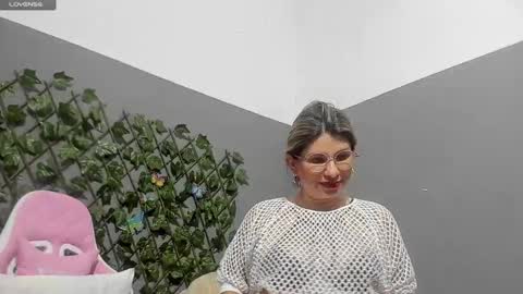 kassandra online show from December 8, 2024, 7:54 pm