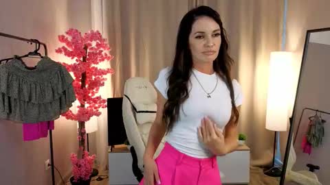 Filicia online show from October 9, 2025, 7:17 am