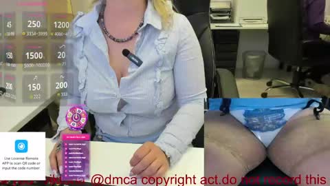 Snapshot of milf_viktoria chatting on May 18, 2026, 9:37 am Viktoria online show from May 18, 2026, 9:37 am