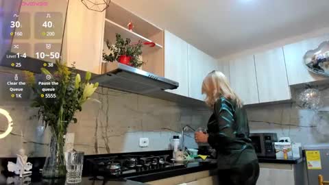 ASHLEY online show from January 22, 2025, 5:06 pm