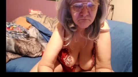 Milfchantal online show from January 26, 2025, 9:51 am