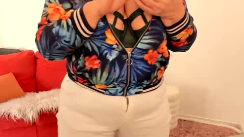 MilfElla online show from January 10, 2026, 10:17 am