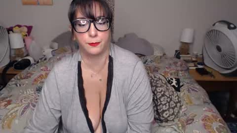 Snapshot of milfmonee chatting on July 19, 2026, 12:03 am MILF Monee online show from July 19, 2026, 12:03 am