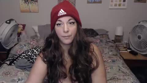 Snapshot of milfmonee chatting on July 20, 2026, 12:36 am MILF Monee online show from July 20, 2026, 12:36 am