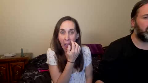 Jessica and Roger online show from December 21, 2024, 6:09 am