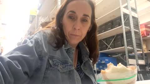 Jessica and Roger online show from February 17, 2025, 9:41 pm