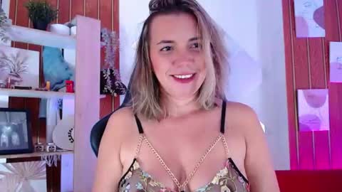 Sara  online show from July 28, 2026, 12:48 pm