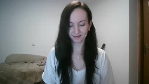 miliah online show from November 3, 2025, 8:10 pm