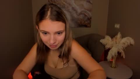 milinafox online show from September 24, 2025, 3:43 am