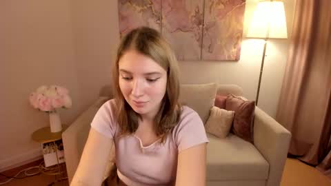 milinafox online show from October 10, 2025, 1:04 am