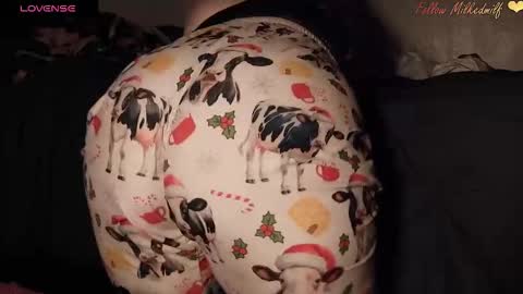 milkedmilf online show from March 21, 2026, 8:19 am