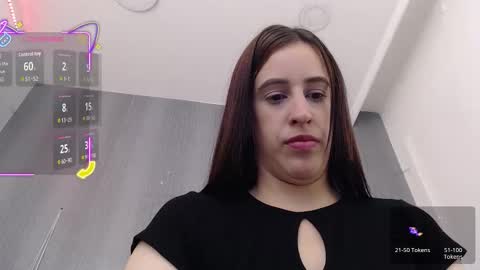 Amira online show from September 18, 2025, 1:46 pm