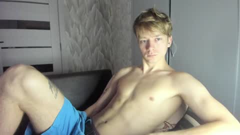 Snapshot of milkiwy chatting on December 18, 2024, 6:21 am Isaac online show from December 18, 2024, 6:21 am