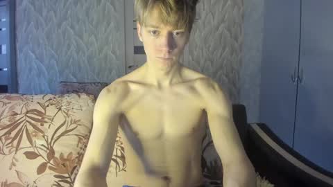 Snapshot of milkiwy chatting on January 18, 2025, 4:59 am Isaac online show from January 18, 2025, 4:59 am