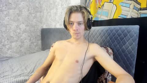 Snapshot of milkiwy chatting on September 25, 2025, 7:12 am Isaac online show from September 25, 2025, 7:12 am