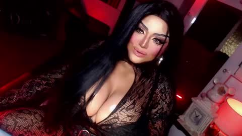 milkshakelavinia online show from February 17, 2025, 8:26 pm