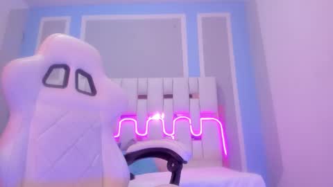 Michelle  online show from February 11, 2026, 8:14 pm