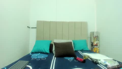 Snapshot of milky_lau_18 chatting on January 19, 2025, 5:49 pm milky_lau_18 online show from January 19, 2025, 5:49 pm