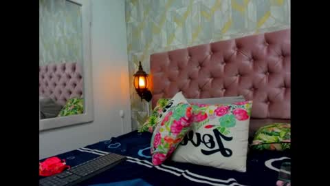 Snapshot of milky_lau_18 chatting on January 30, 2025, 5:19 am milky_lau_18 online show from January 30, 2025, 5:19 am