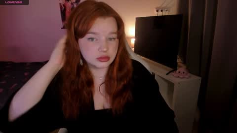 Snapshot of milky_wayx chatting on December 19, 2024, 8:23 am Lisa online show from December 19, 2024, 8:23 am