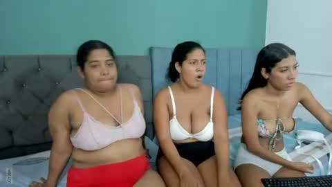 Snapshot of milkylover_22_ chatting on July 1, 2026, 2:29 pm milkylover_22_ online show from July 1, 2026, 2:29 pm
