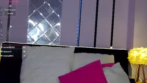 Snapshot of milla_cali chatting on June 11, 2026, 2:53 am milla_cali online show from June 11, 2026, 2:53 am