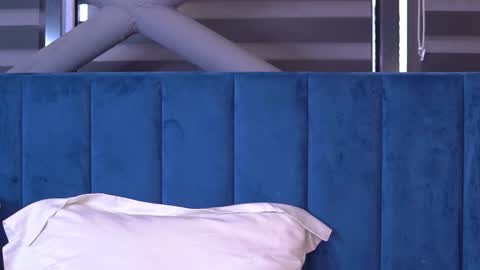 Snapshot of milla_serene chatting on October 6, 2025, 5:49 am Milla online show from October 6, 2025, 5:49 am